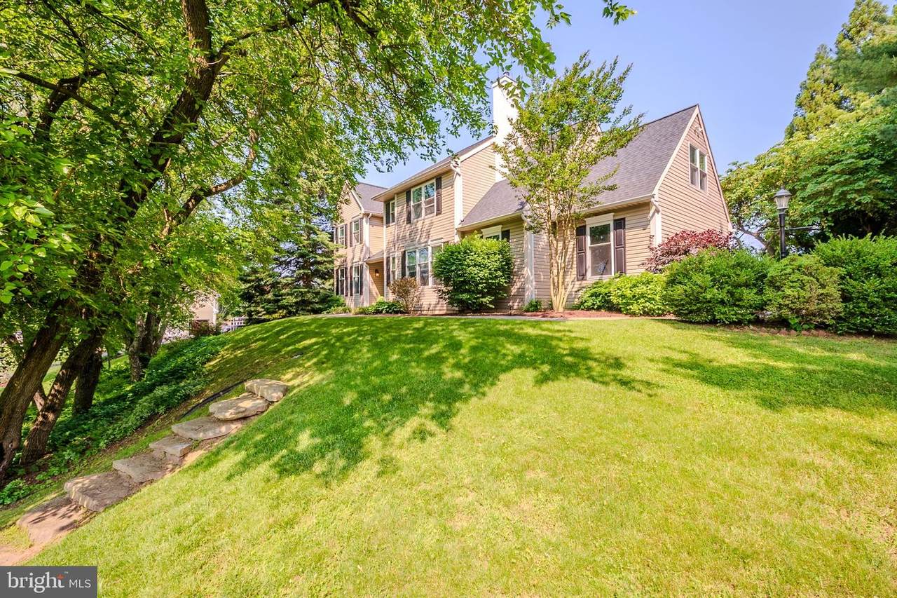 109 Ronway Drive - Photo 1