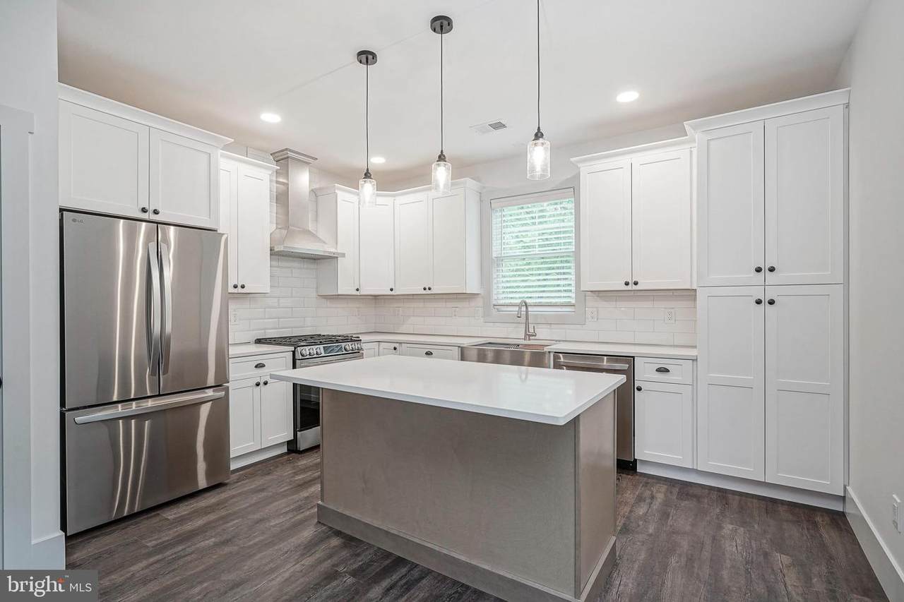 1208 Cedar Avenue - Photo 1