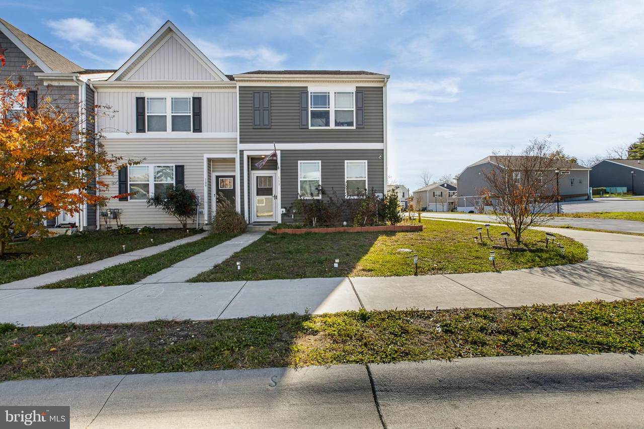 113 Dyer Drive - Photo 1