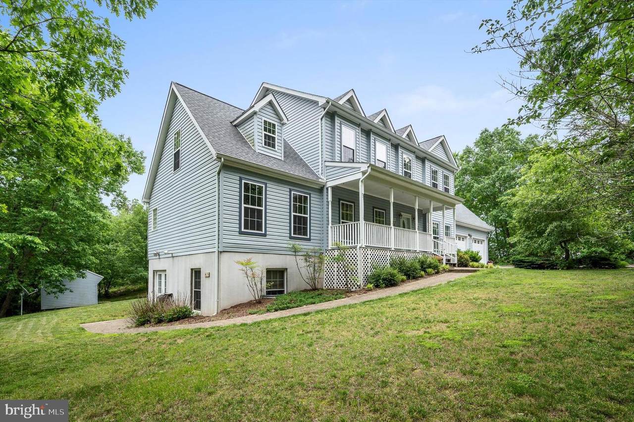 232 Devland Drive - Photo 1