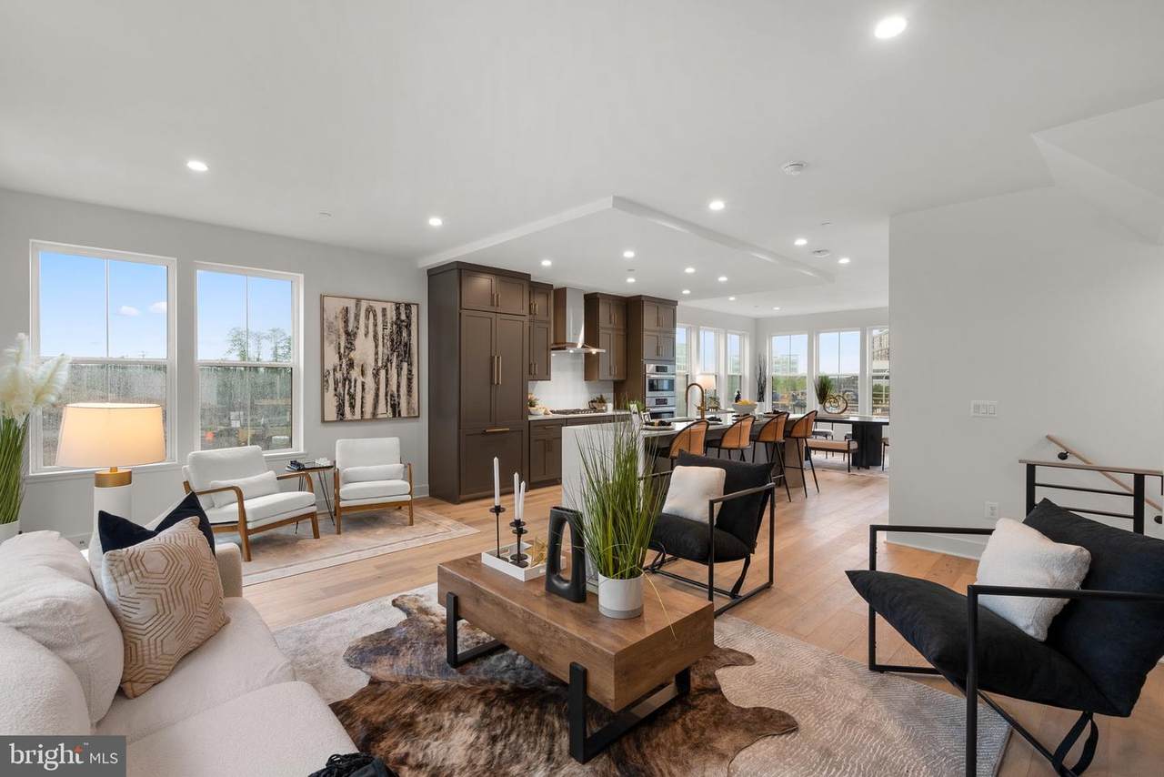 1121 Polaris Road - Photo 1