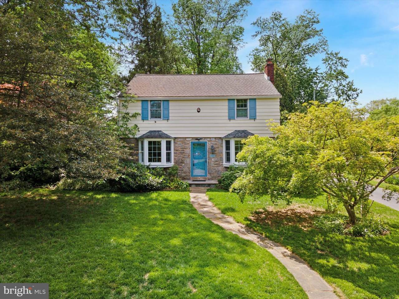 711 Avondale Road - Photo 1