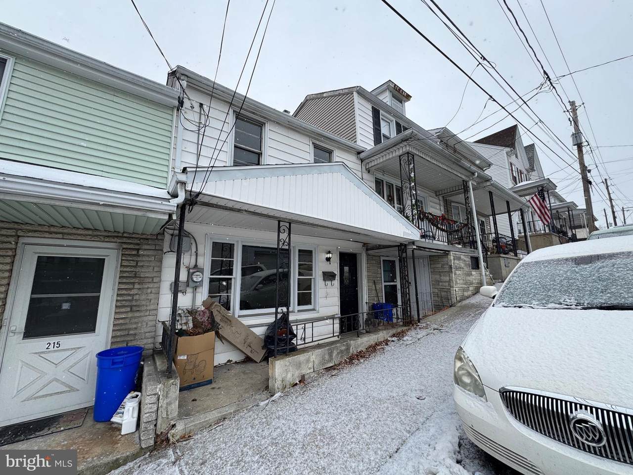 217 South St - Photo 1