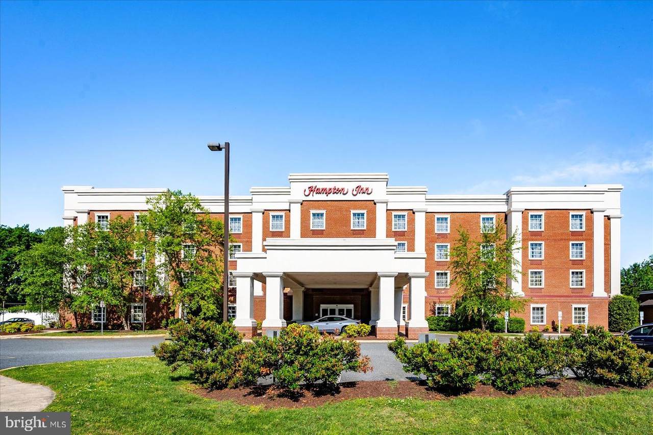 8058 Ocean Gateway - Photo 1