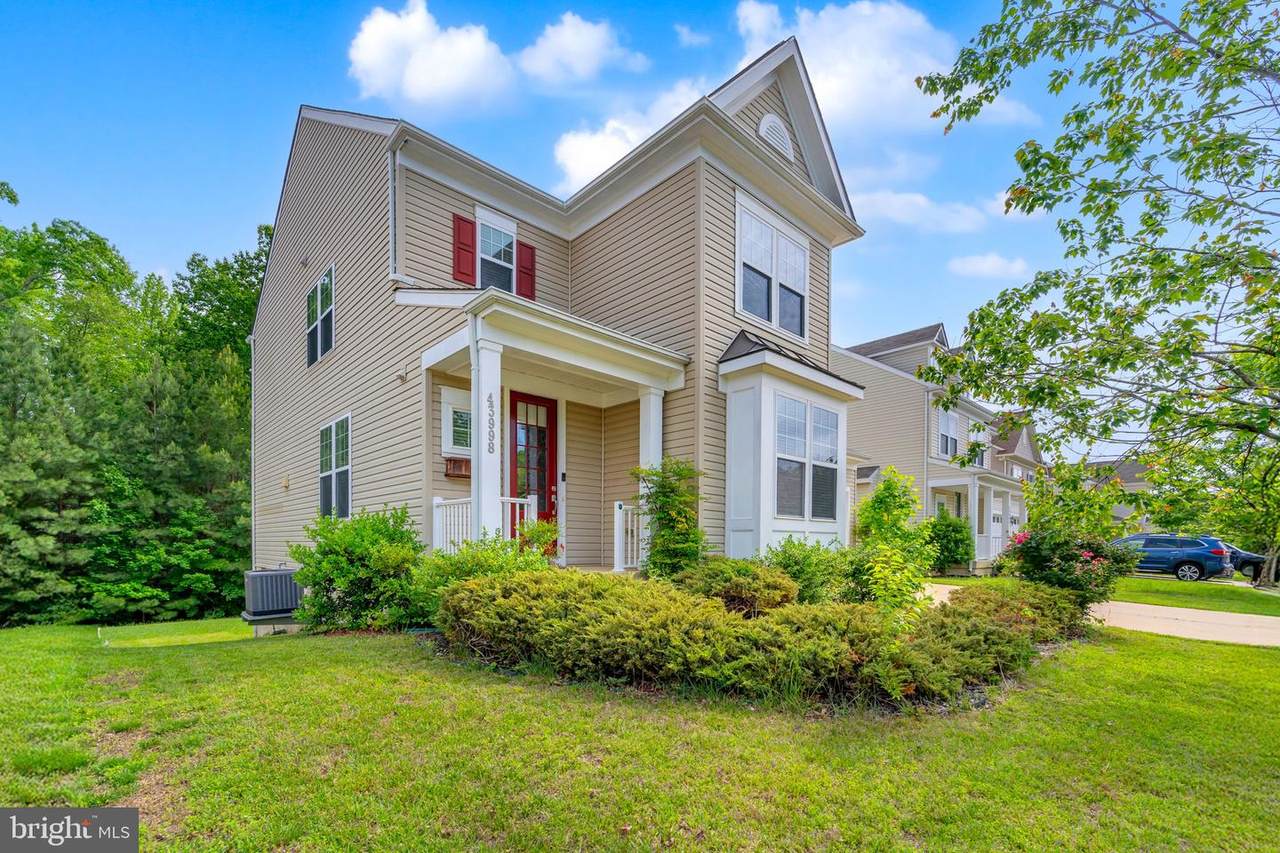 43998 Swift Fox Drive - Photo 1