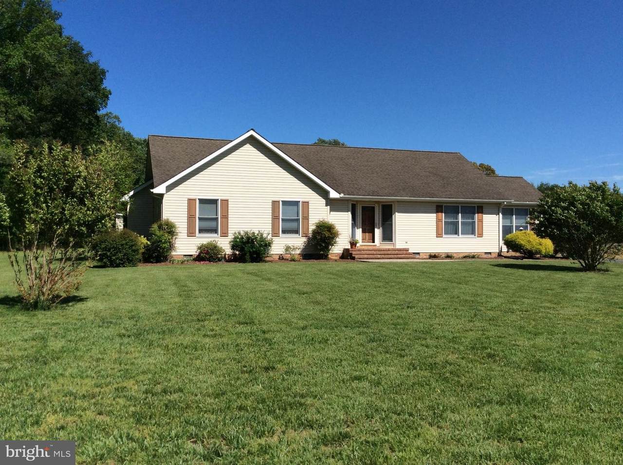 541 Ingleside Road - Photo 1
