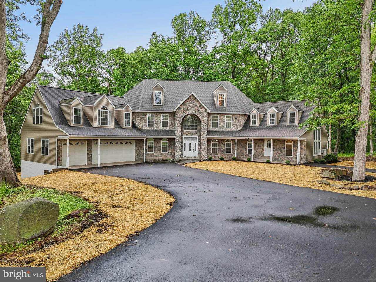 2855 Hernwood Road - Photo 1