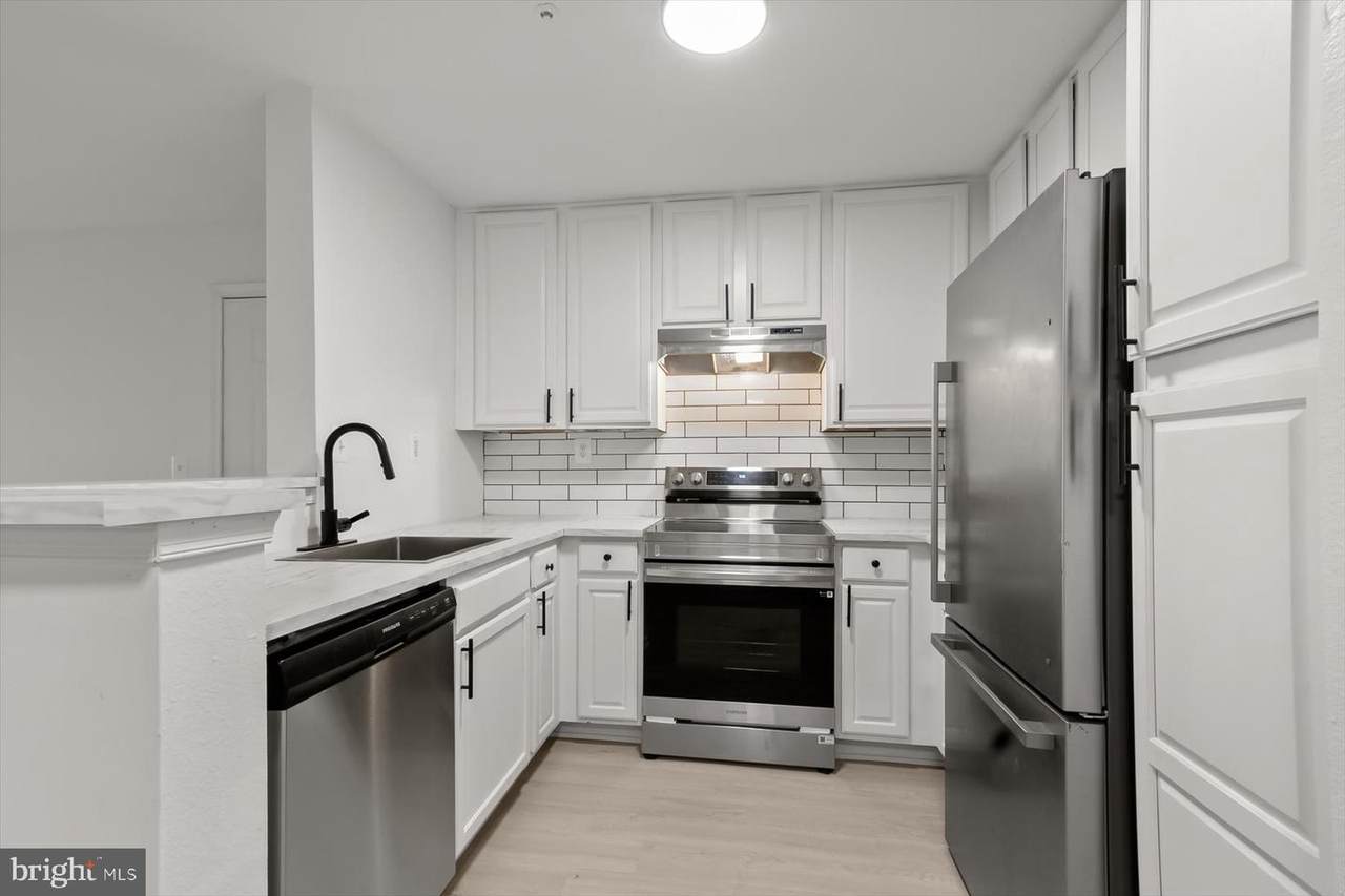 18521 Boysenberry Drive - Photo 1