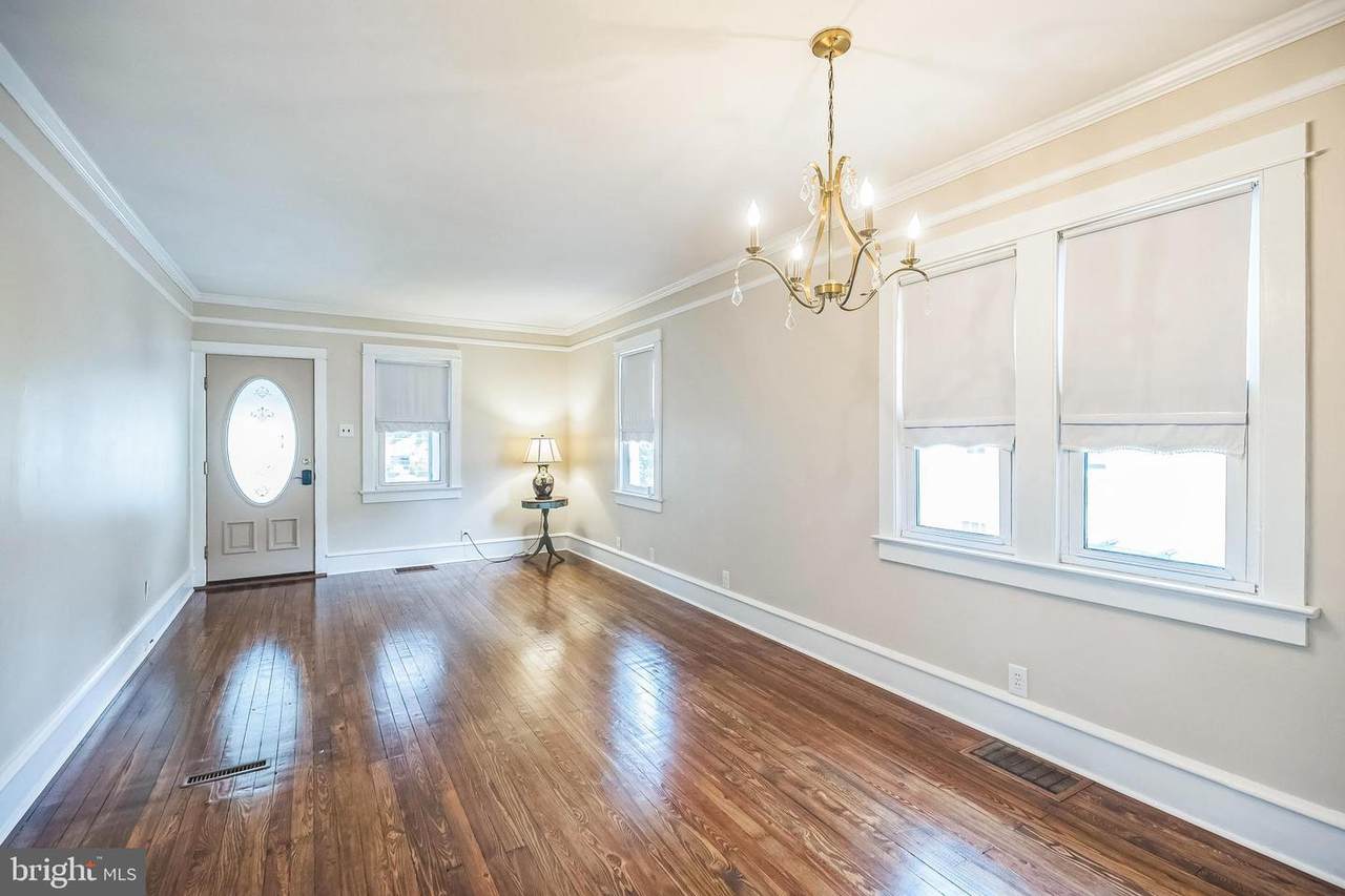 23 Lincoln Avenue - Photo 1