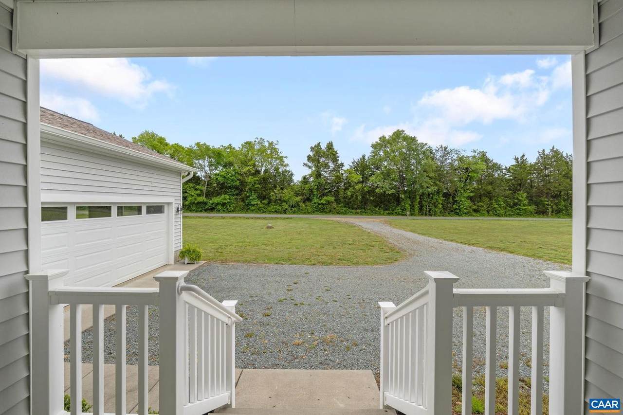 10835 Shannon Hill Rd - Photo 1