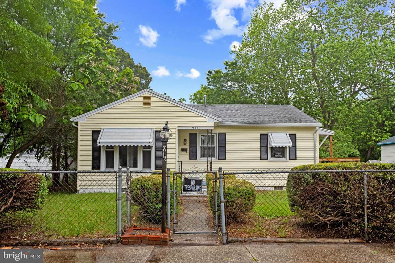 916 Vincent Street - Photo 1