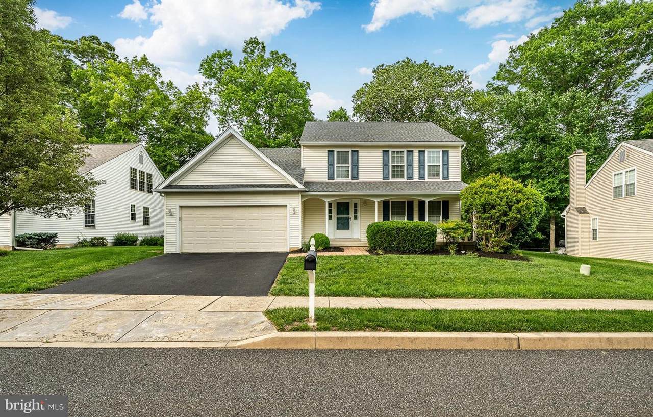 313 Highgrove Lane - Photo 1