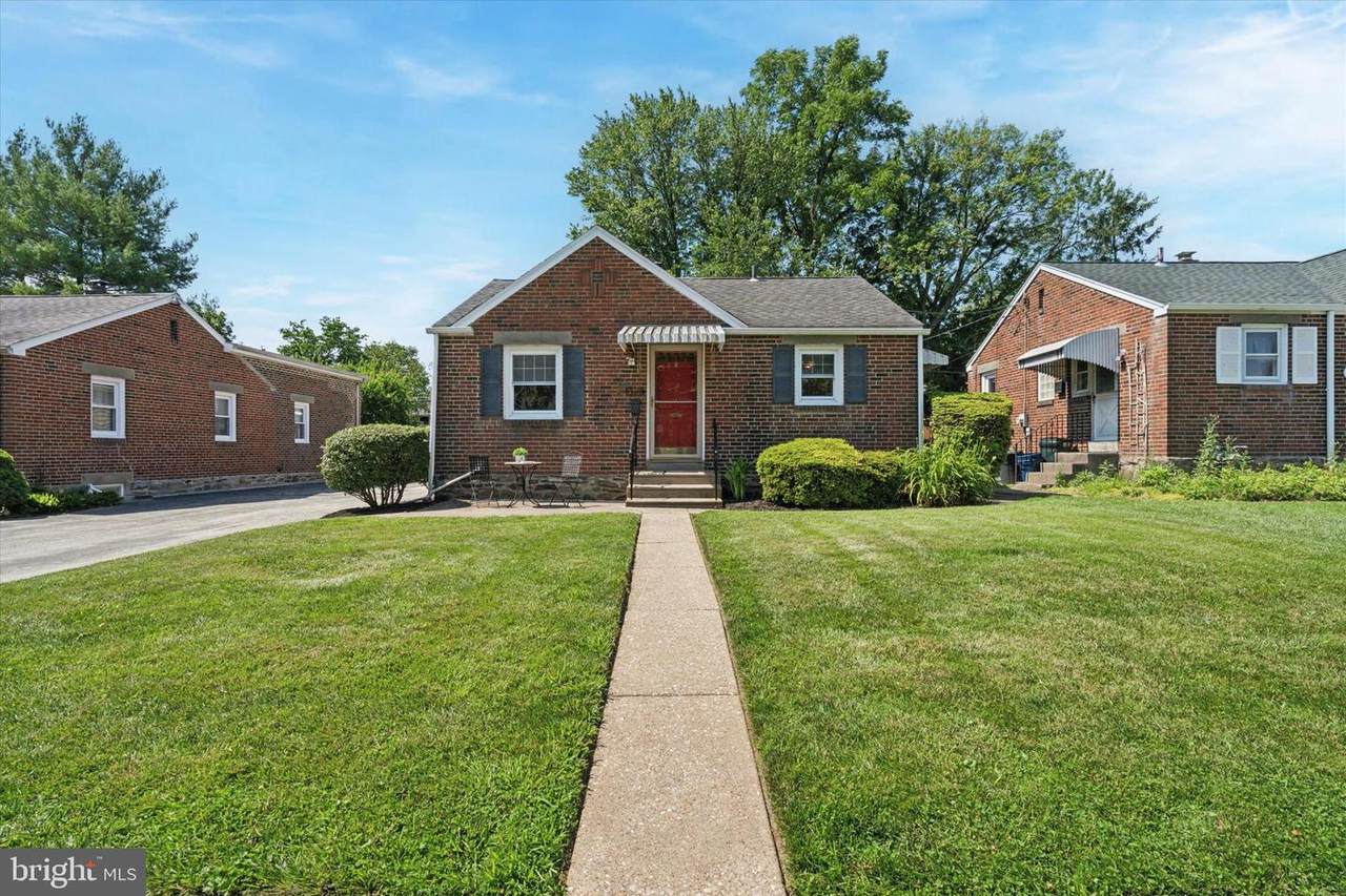 1328 Warren Avenue - Photo 1