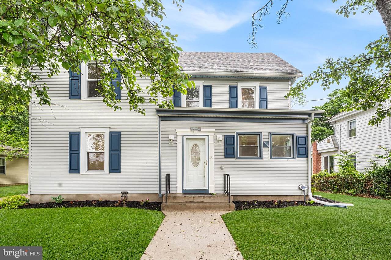 131 Clinton Street - Photo 1