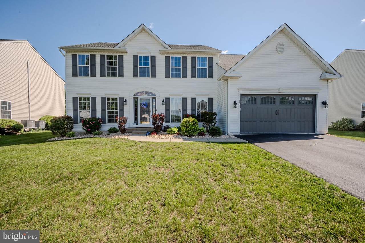 68 Cantwell Drive - Photo 1