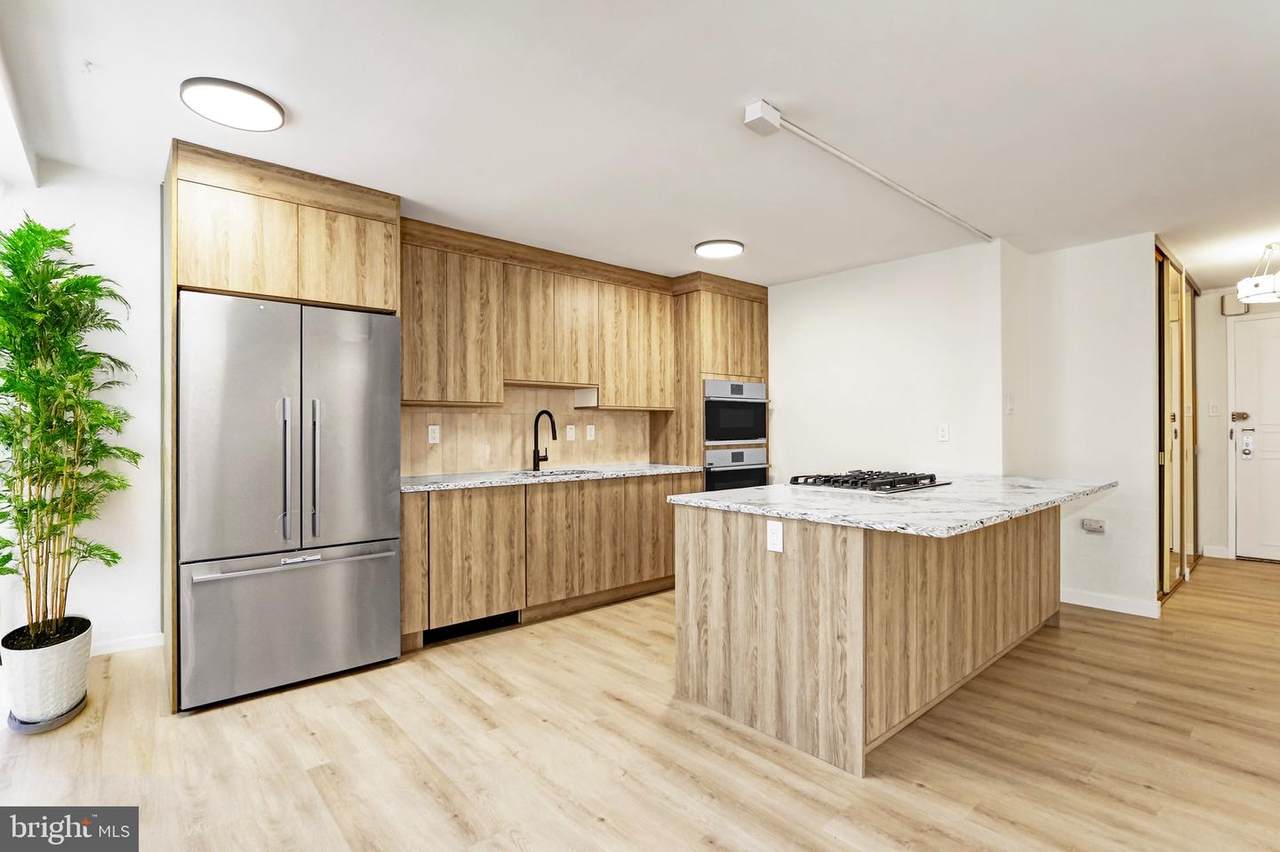 101 Plaza Place - Photo 1