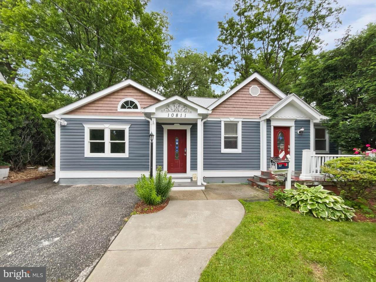10811 Pearson Street - Photo 1