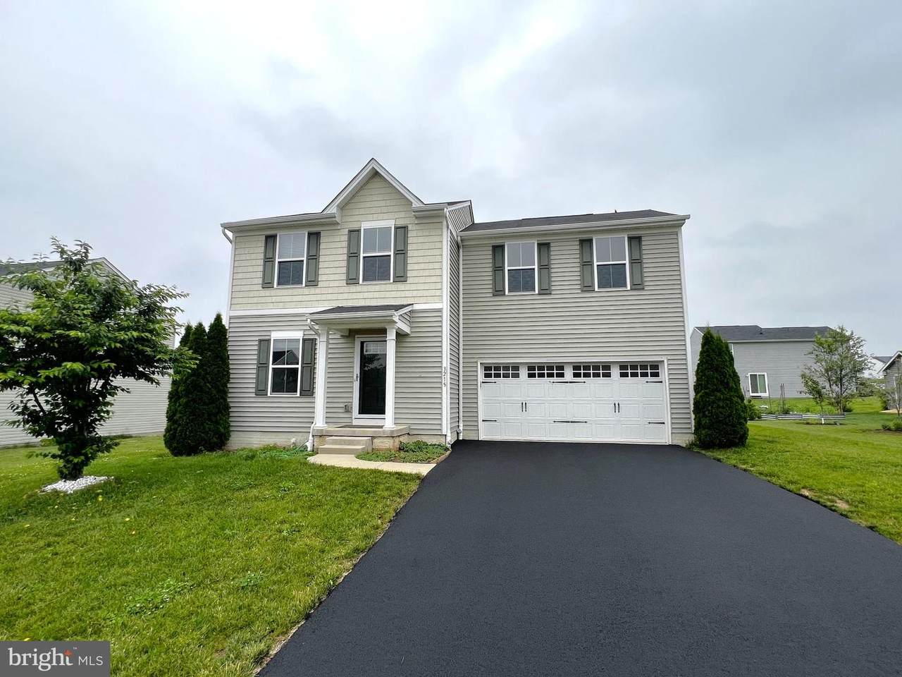 3215 Pebble Run Drive - Photo 1