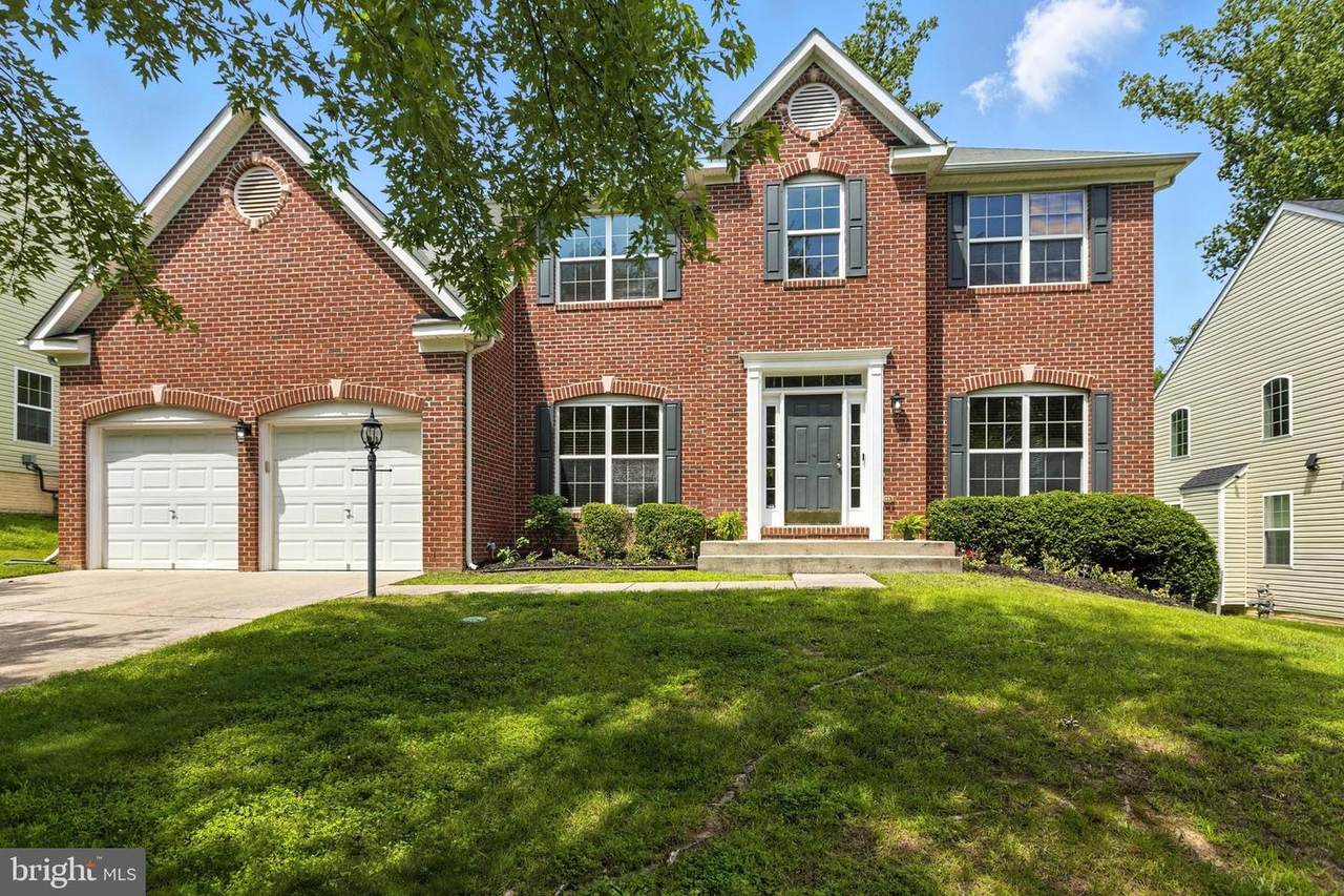 10210 Rolling Green Way - Photo 1