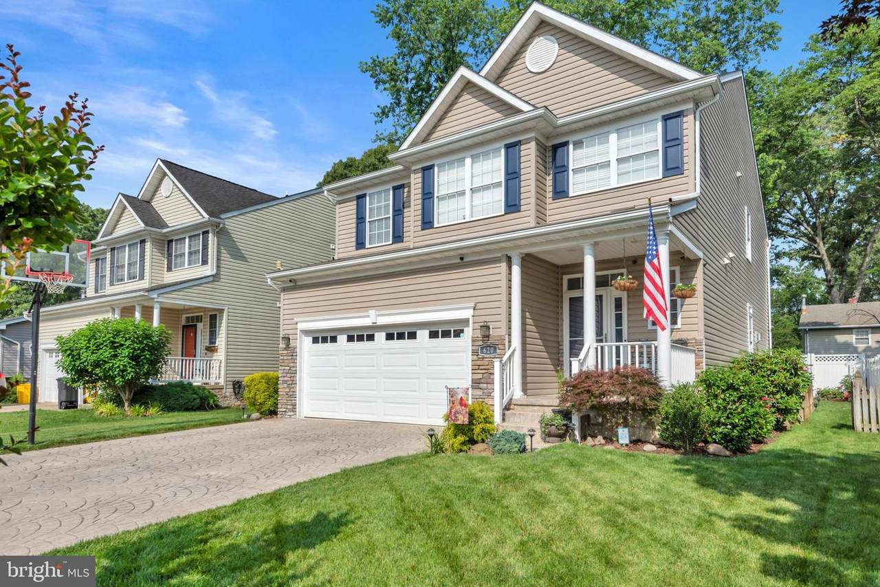 620 Cypress Lane - Photo 1