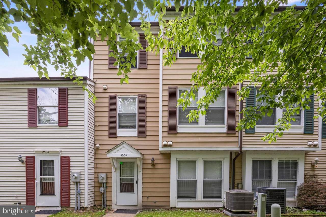 2504 Greenwood Drive - Photo 1