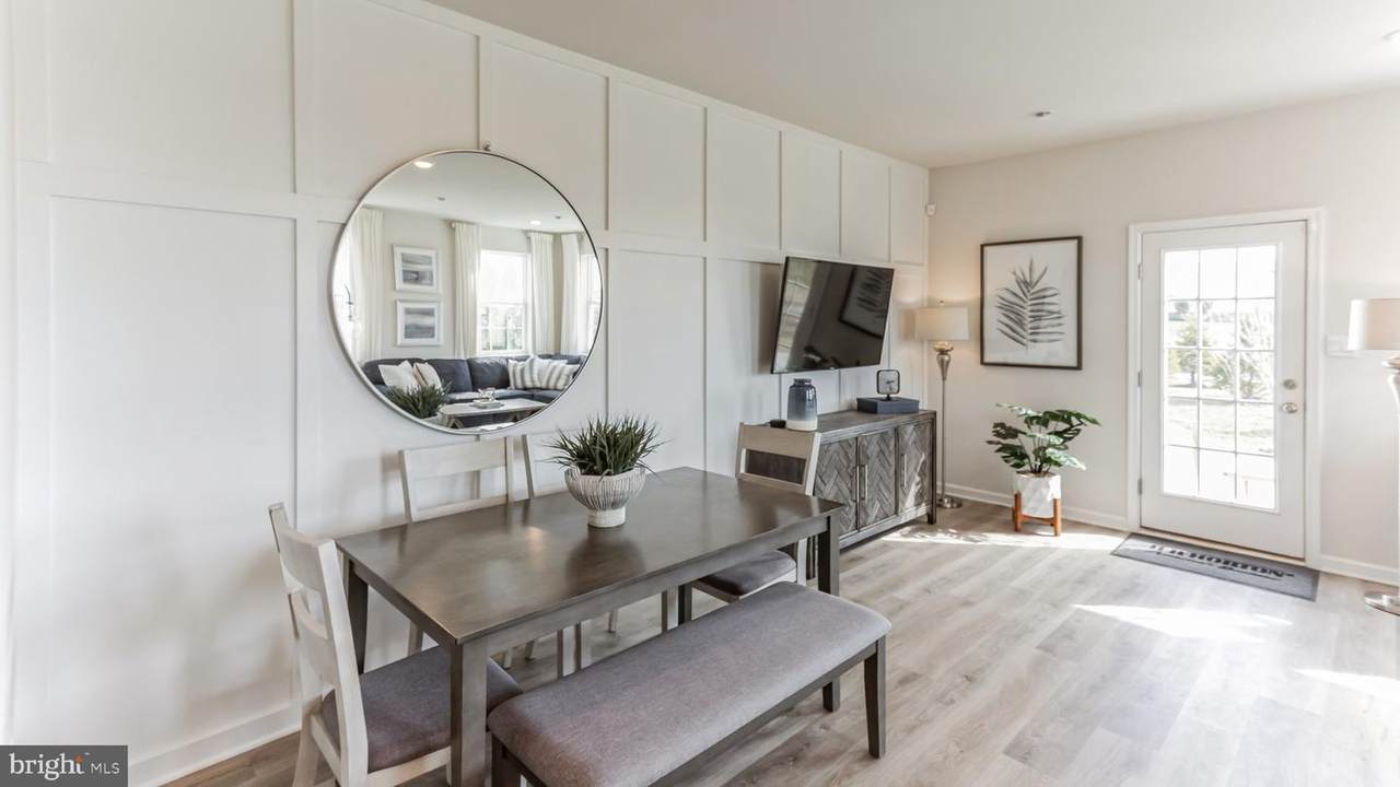 57 Alexander Way - Photo 1