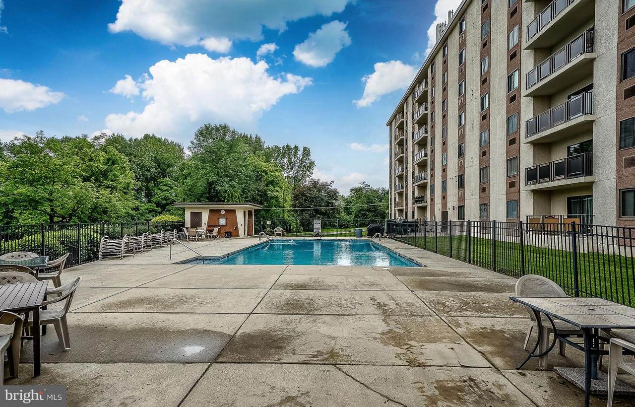 27208 Valley Run Drive - Photo 1