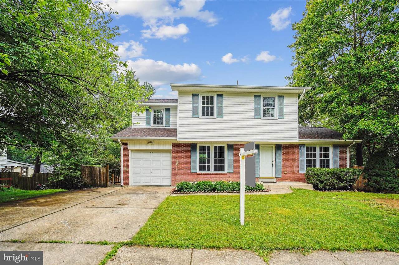 2502 Dover Court - Photo 1