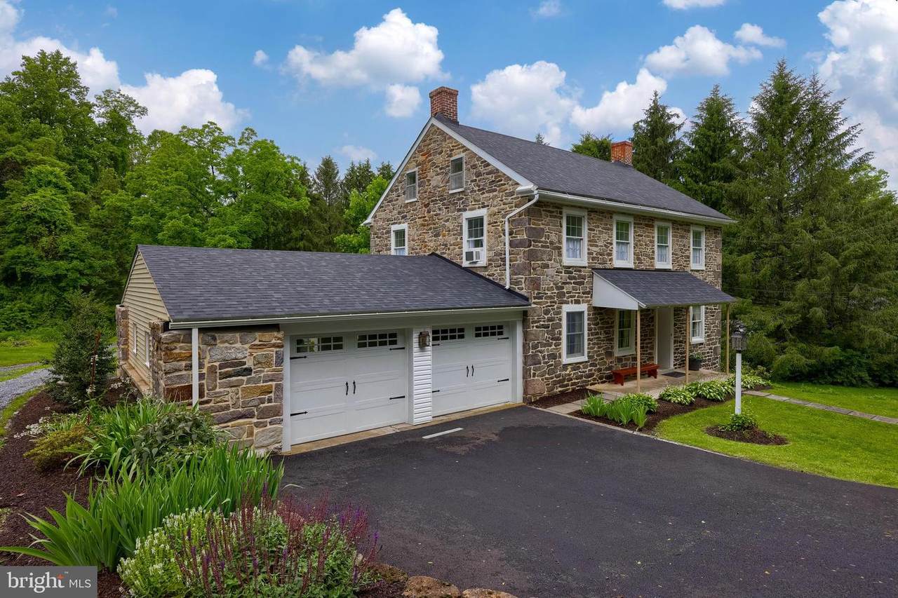 62 Mountain Avenue - Photo 1