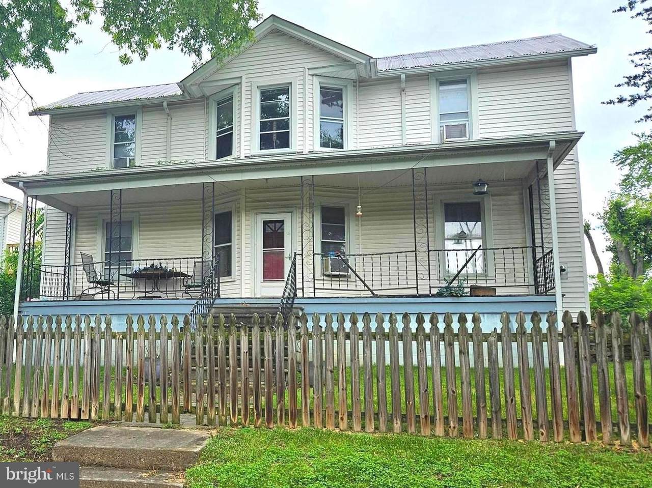 449 Harmison Lane - Photo 1