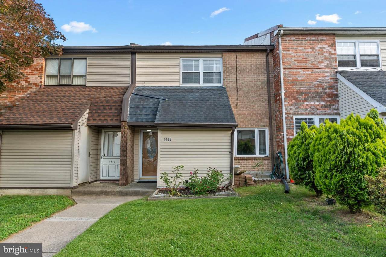 1444 Atterbury Way - Photo 1