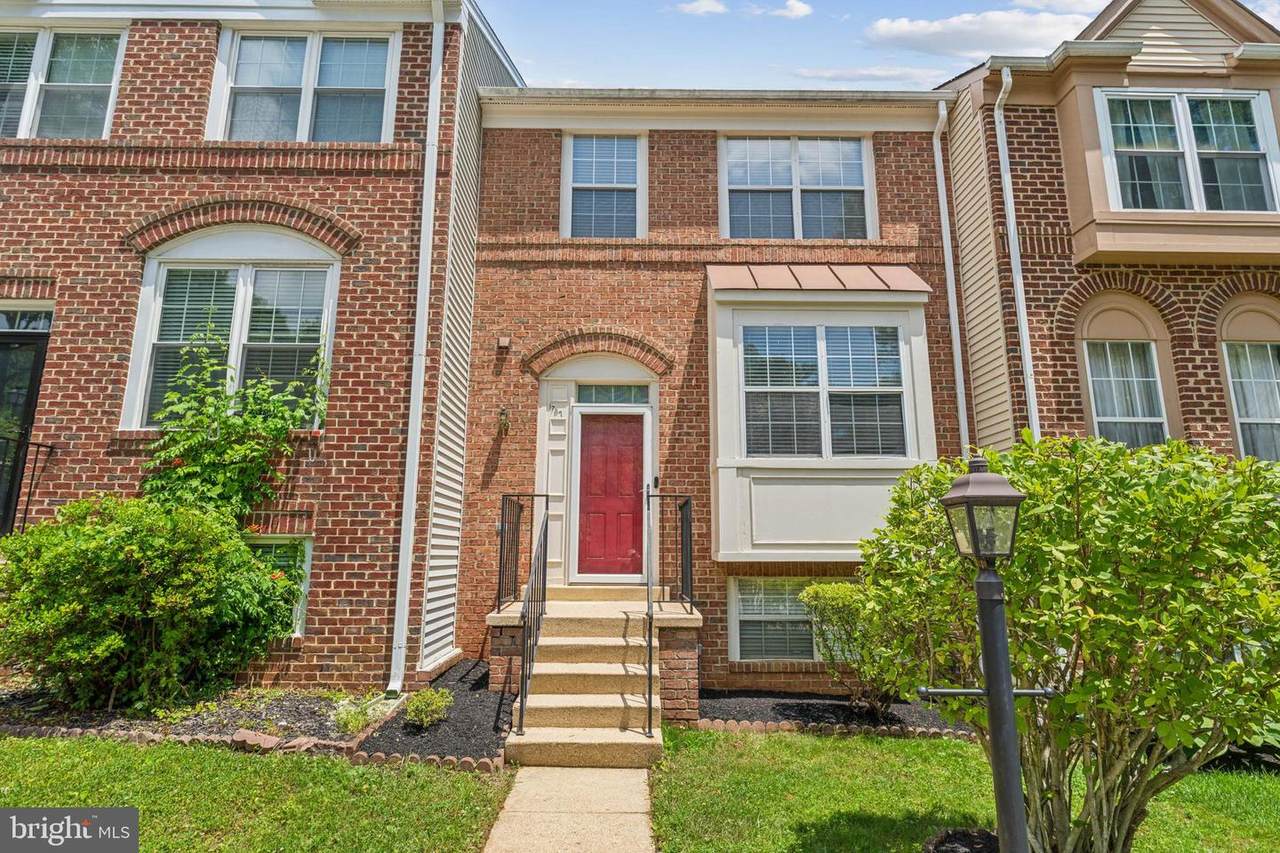 1737 Stourbridge Court - Photo 1