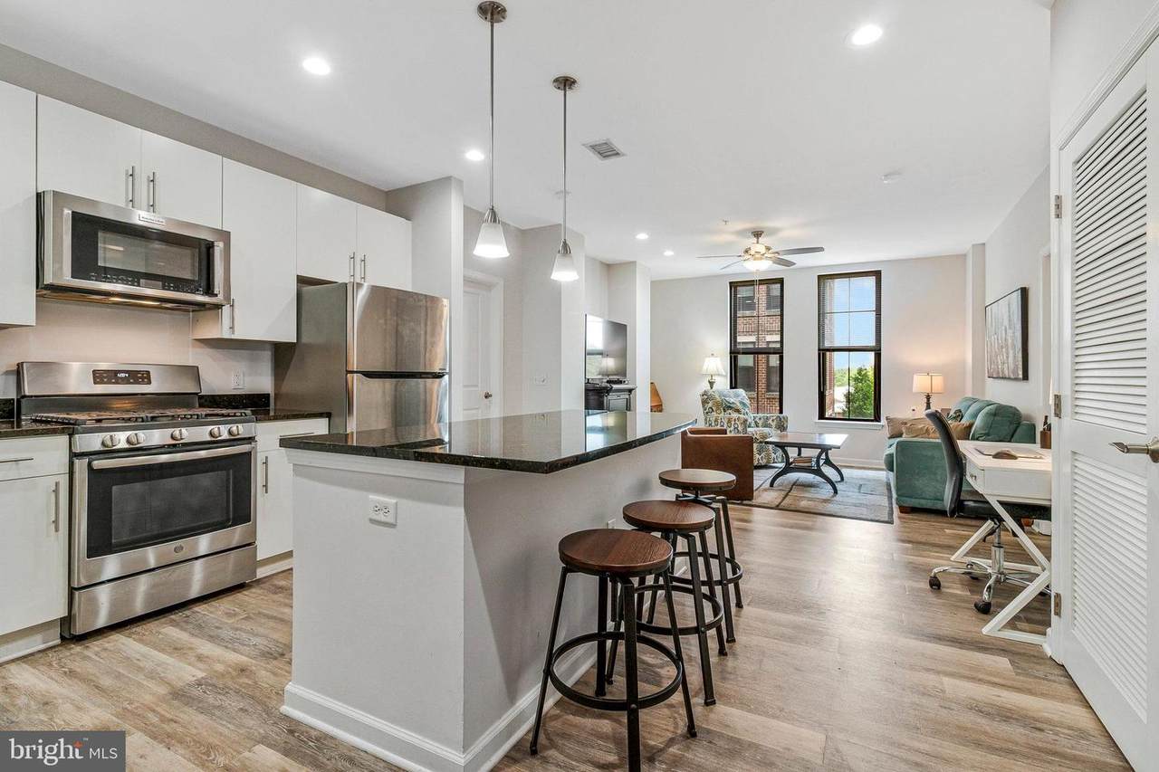 444 Broad Street - Photo 1