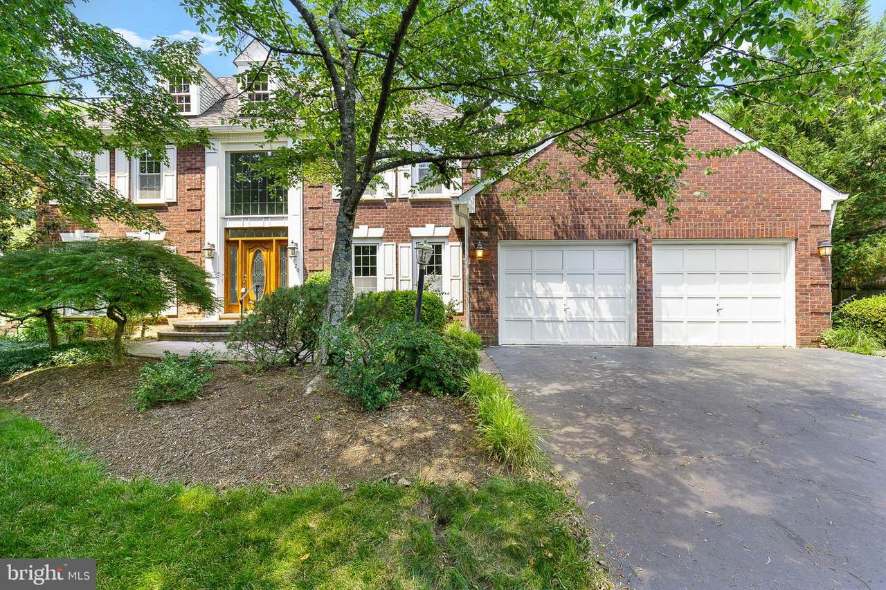 4920 Sunset Lane - Photo 1