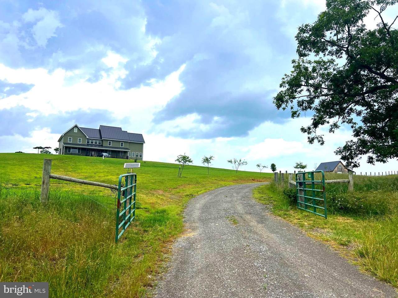 1294 Winding Lane - Photo 1