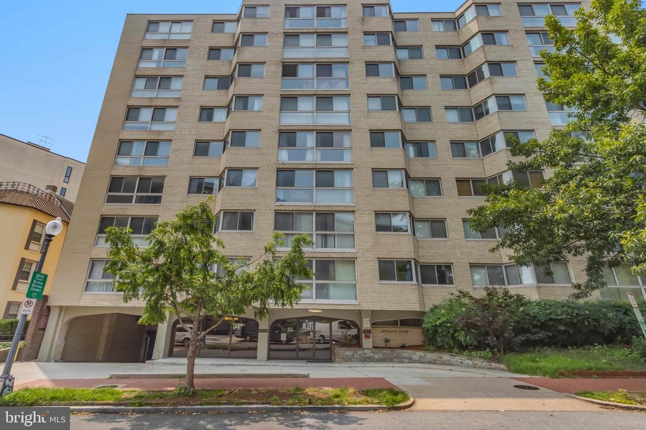 922 24TH Street - Photo 1