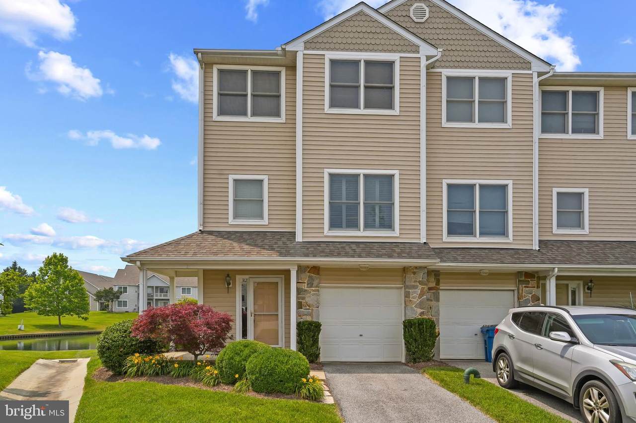 312 Blenny Lane - Photo 1