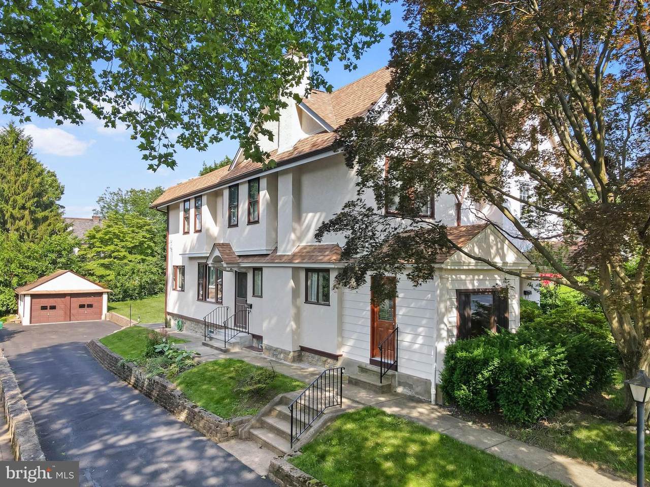 502 Elm Avenue - Photo 1