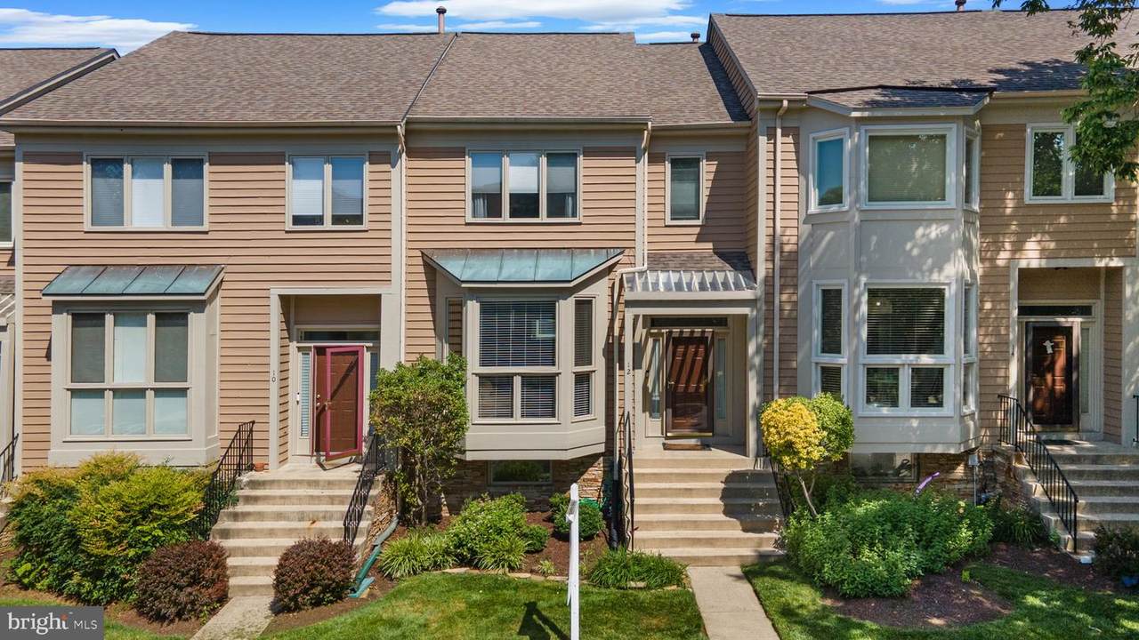 12 Taverngreen Court - Photo 1