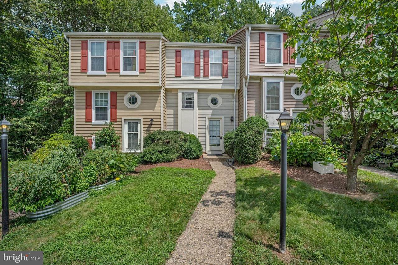 1613 Fieldthorn Drive - Photo 1