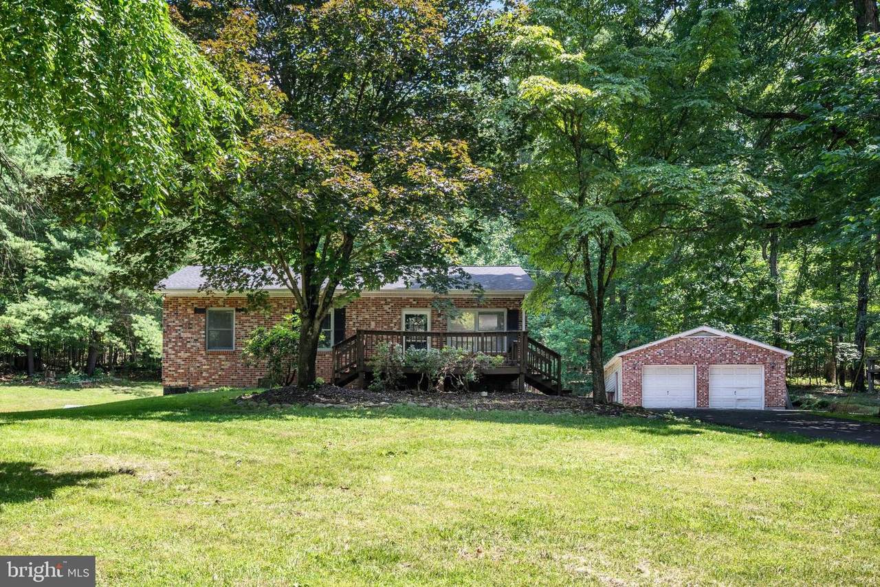 119 Lakeview Lane - Photo 1