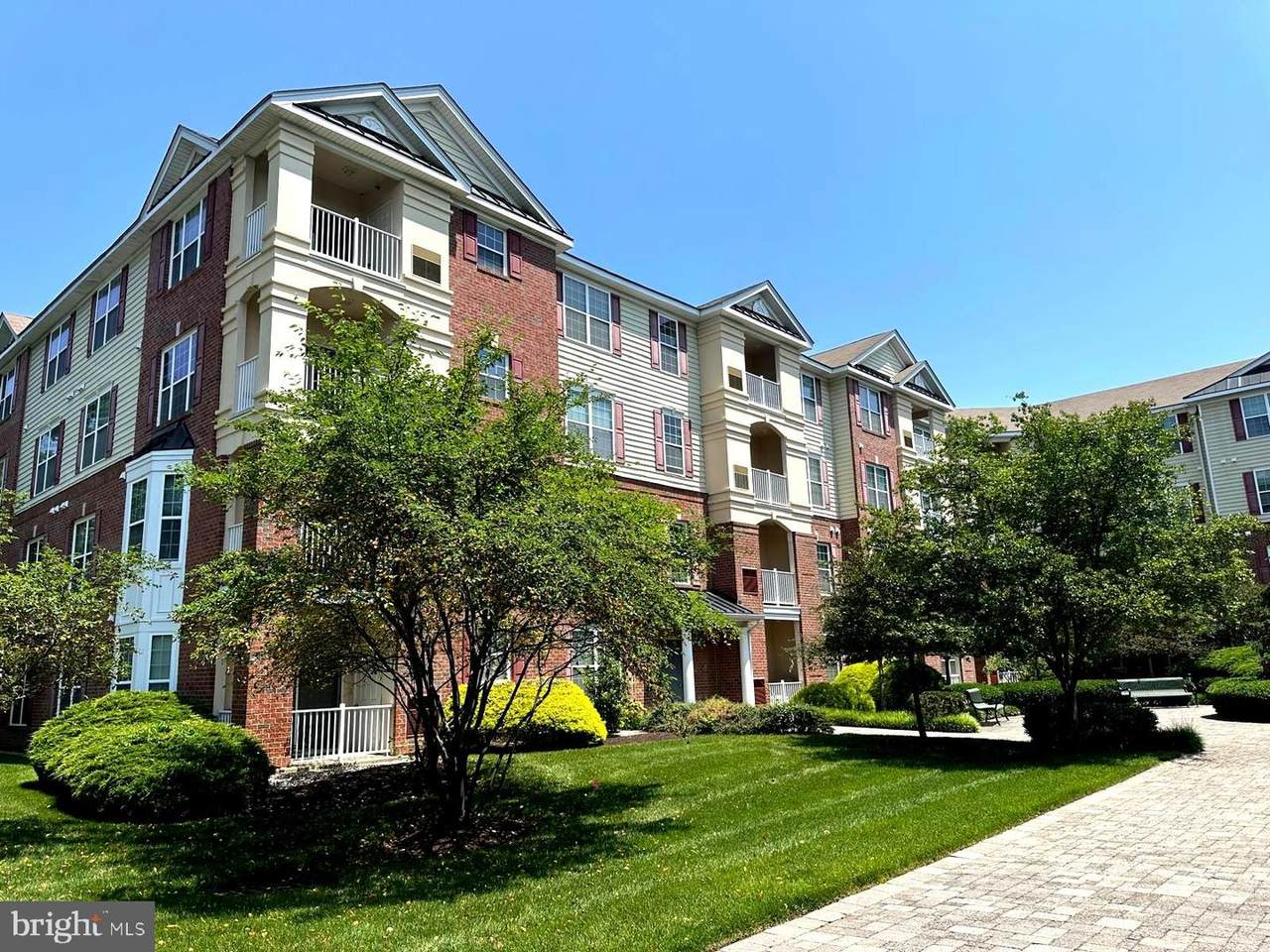 1424 Colts Circle - Photo 1