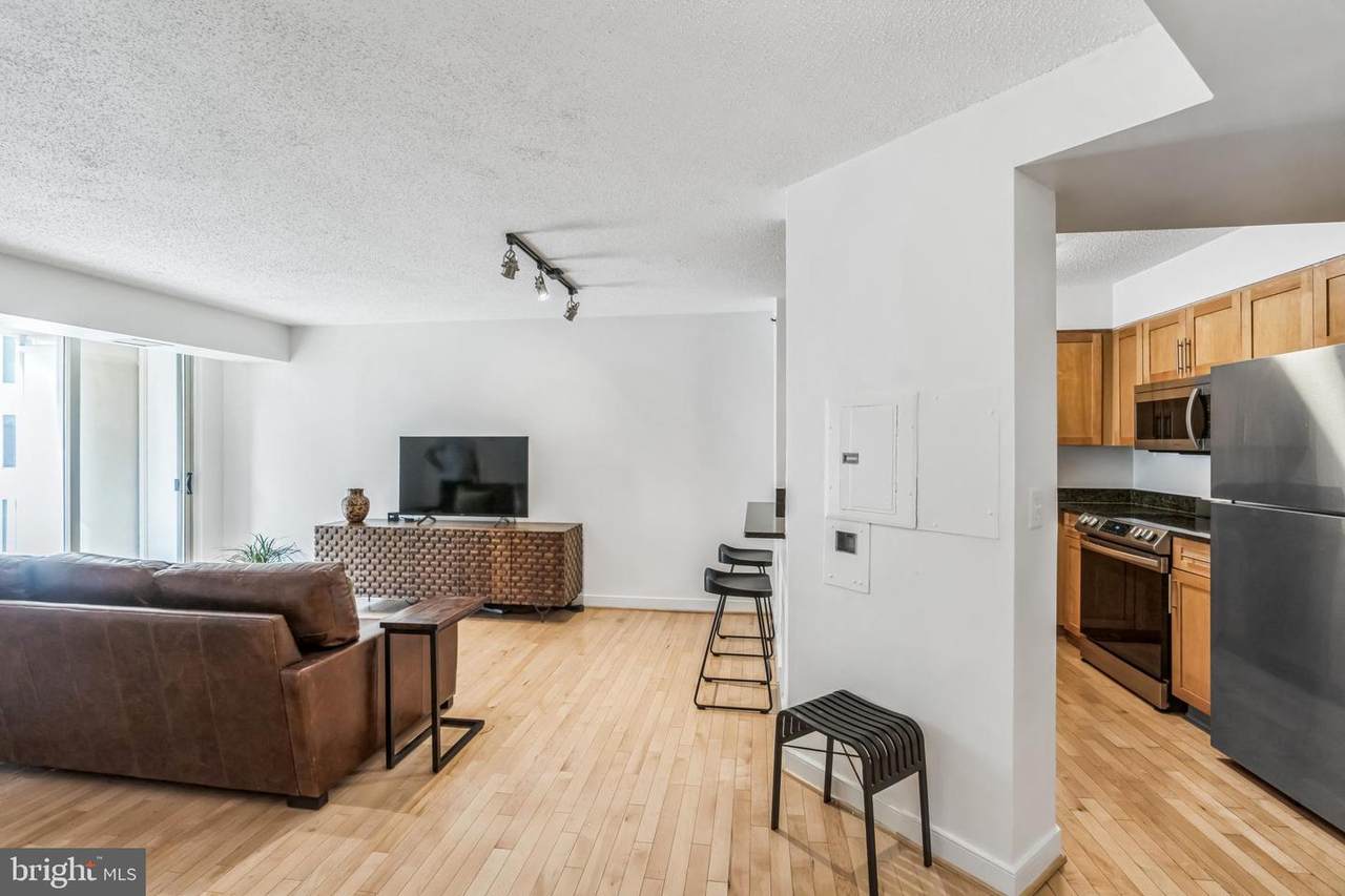7500 Woodmont Avenue - Photo 1