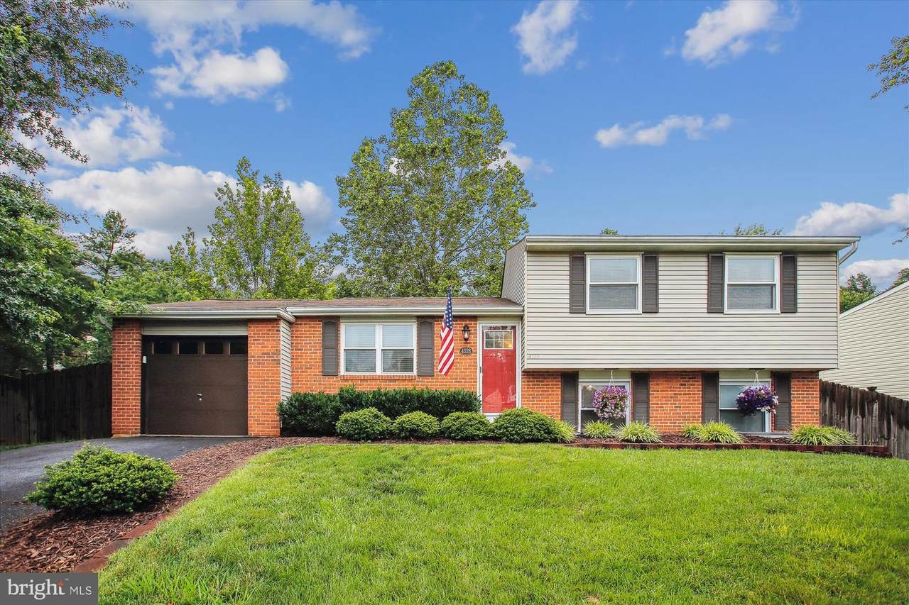 4328 Rolling Stone Way - Photo 1