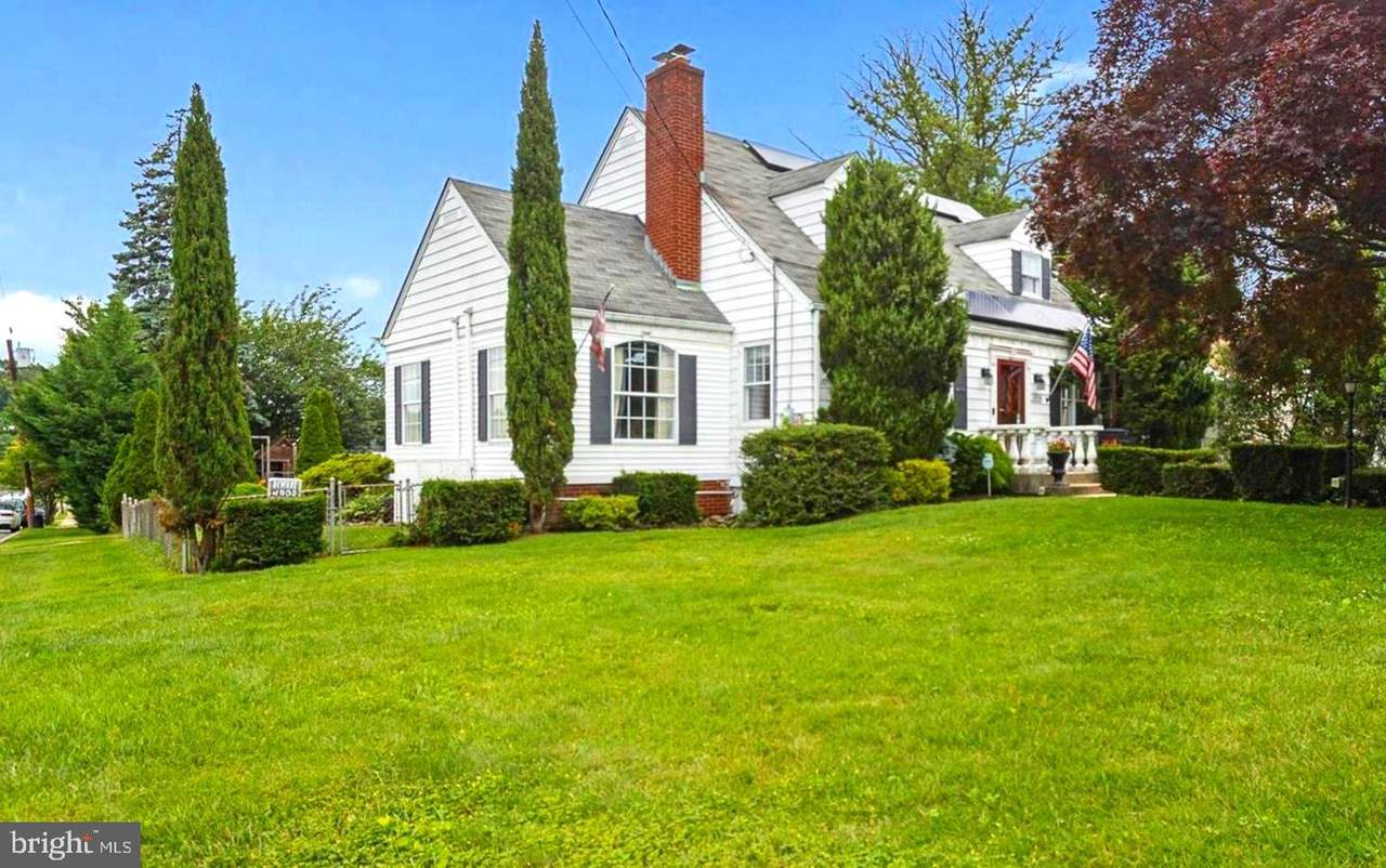1606 Mcgalliard Avenue - Photo 1