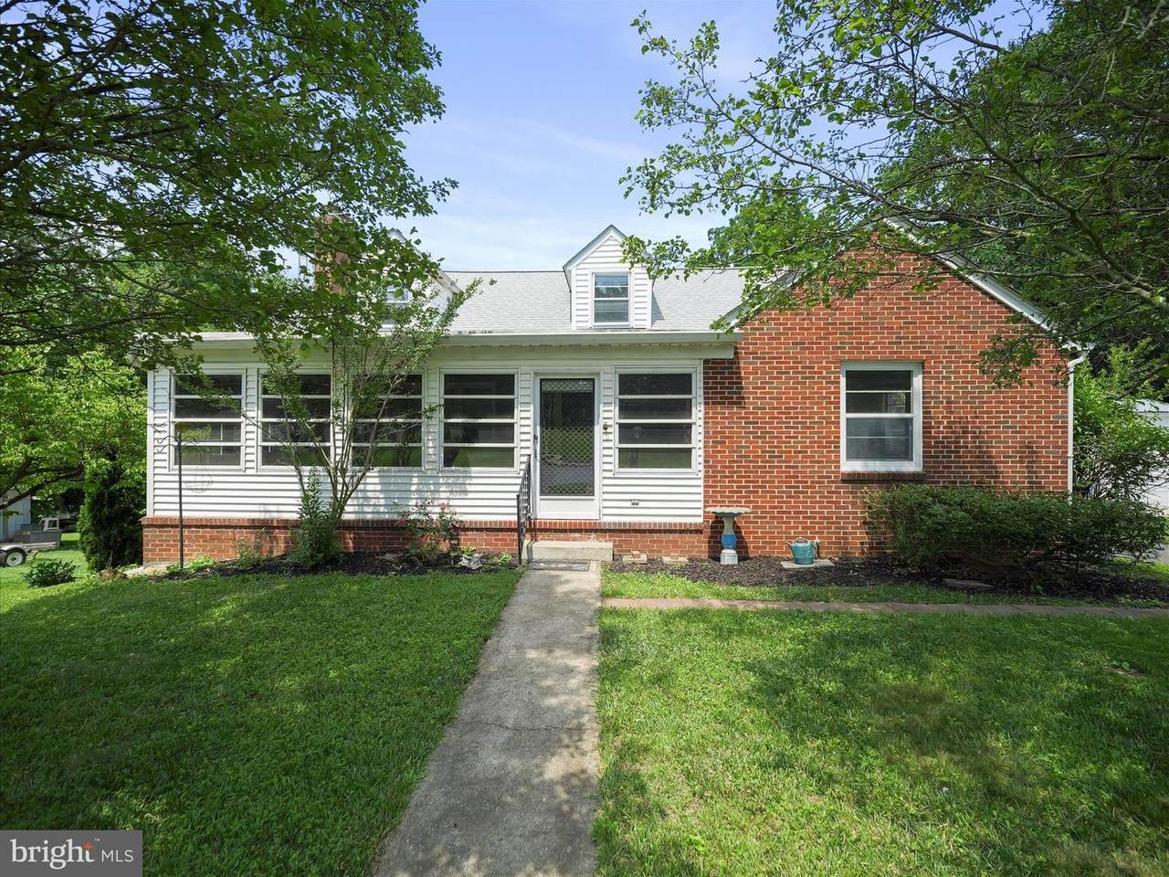 932 Mount Aetna Road - Photo 1