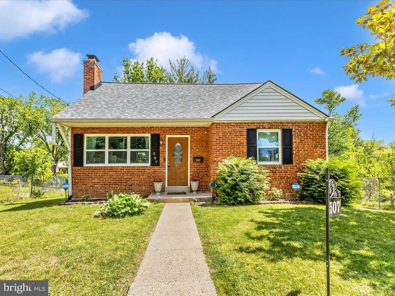 507 Kerwin Court - Photo 1