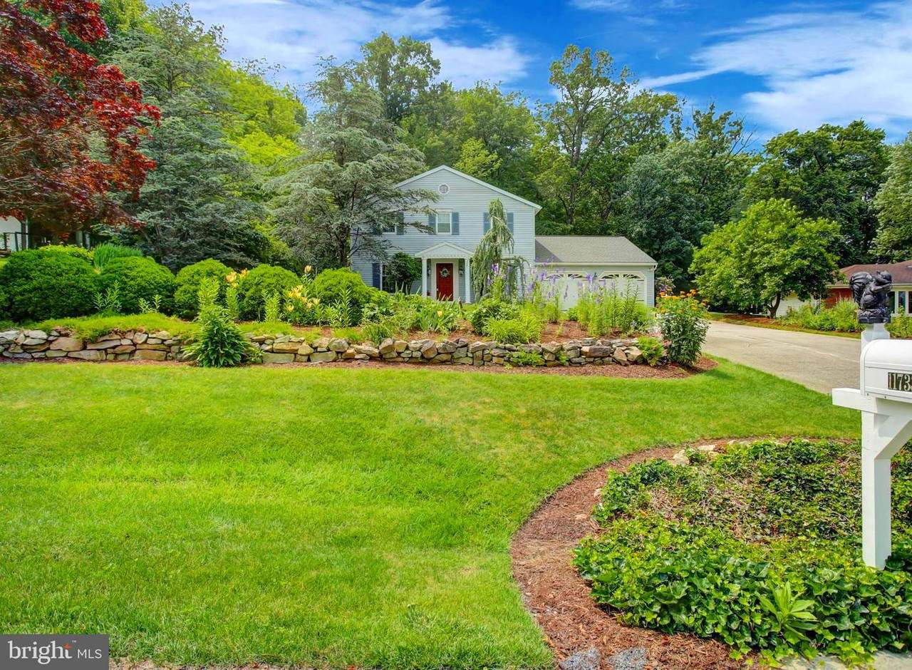 11733 Woodlea Drive - Photo 1