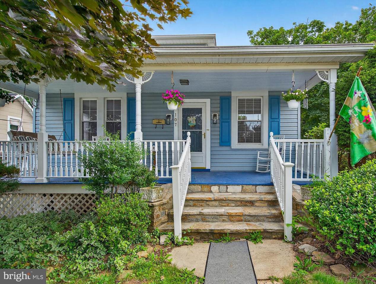 107 Overlea Avenue - Photo 1
