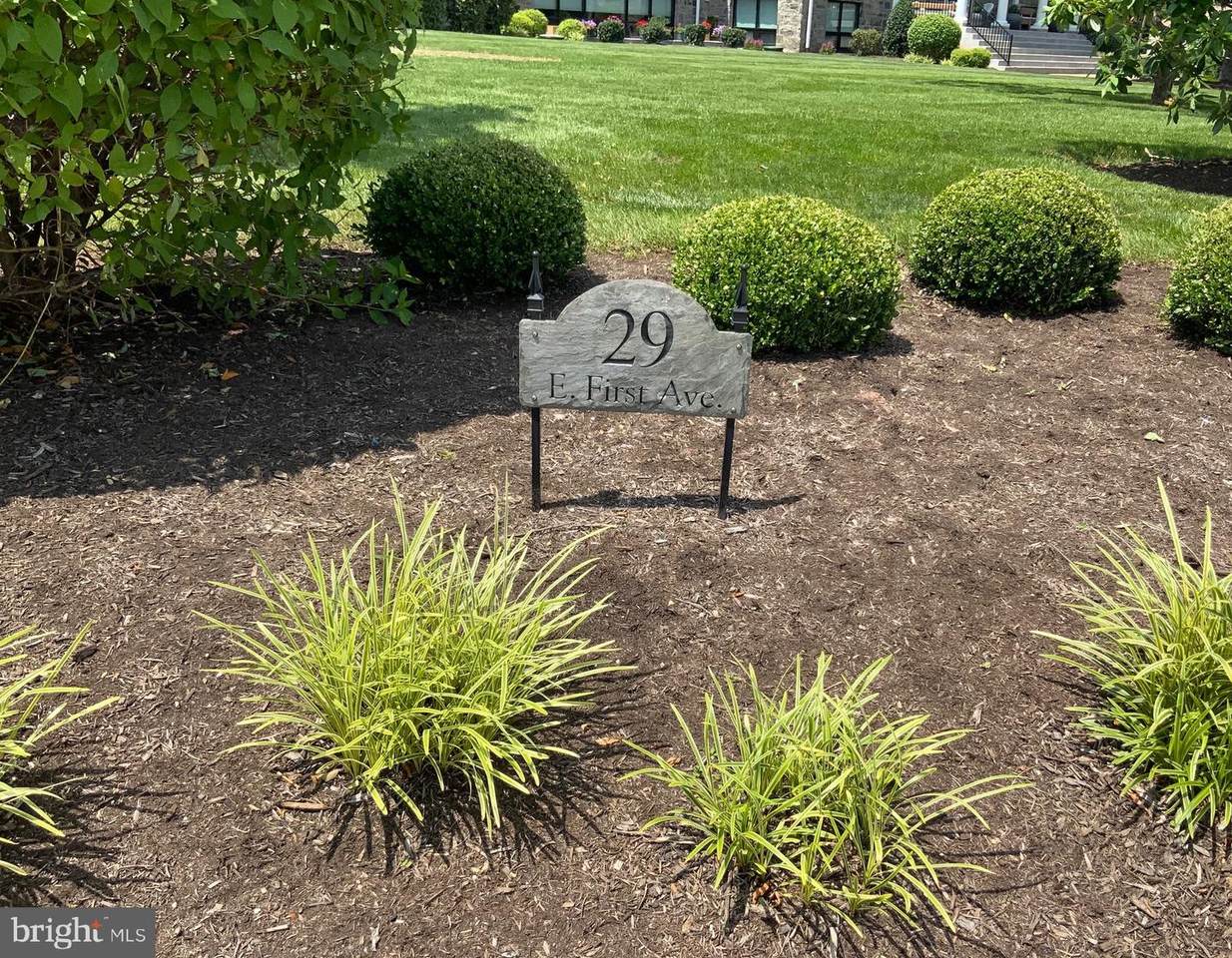 29 1ST Avenue - Photo 1